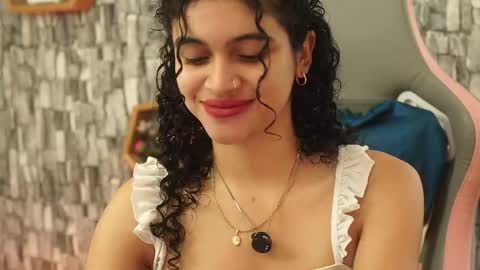 Salom independent model online show from 05/15/26, 07:10