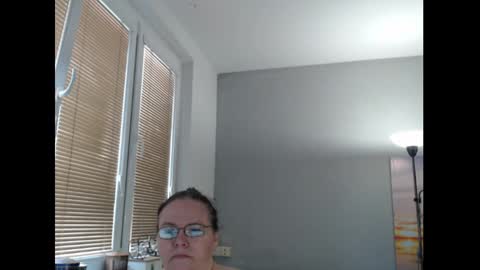 Sweetboobs85h online show from 03/30/26, 08:37