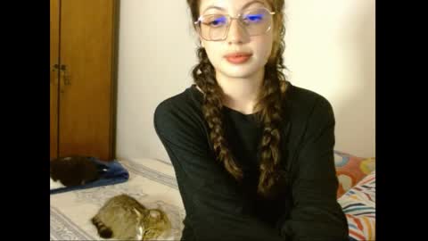 sweetcalm_ online show from 05/08/26, 05:02