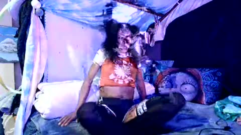 Snapshot of sweetcarimilla83 chatting on 01/09/25, 04:19 Jillian online show from 01/09/25, 04:19