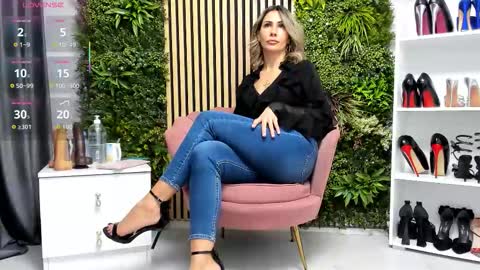 Cherry online show from 11/17/25, 07:03