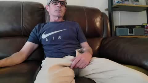 Snapshot of sweetcocksean chatting on 06/21/26, 04:09 sweetcocksean online show from 06/21/26, 04:09