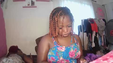 Snapshot of sweetcoochiex chatting on 10/29/25, 09:44 sweetcoochiex online show from 10/29/25, 09:44