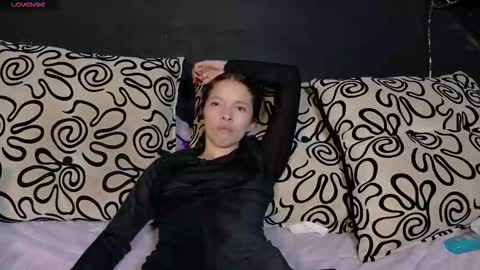 sweetdam12 online show from 10/27/25, 08:46