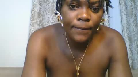 Snapshot of sweetdarkskin chatting on 06/25/26, 04:23 CLARIS online show from 06/25/26, 04:23