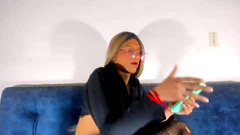 Amelia online show from 02/17/25, 03:31