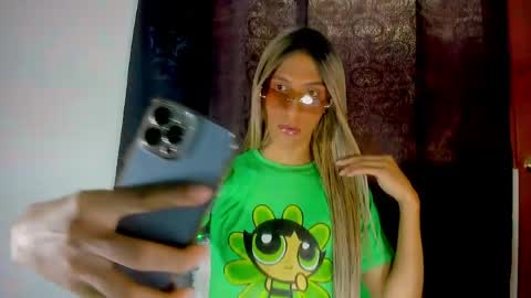 Amelia online show from 04/05/26, 03:20