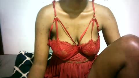 Snapshot of sweetebony_50 chatting on 07/08/26, 10:53 sweetebony_50 online show from 07/08/26, 10:53