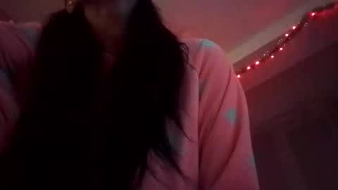 Erika online show from 01/03/25, 04:16