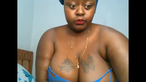 Snapshot of sweetest_snack chatting on 11/28/25, 01:30 sweetest_snack online show from 11/28/25, 01:30