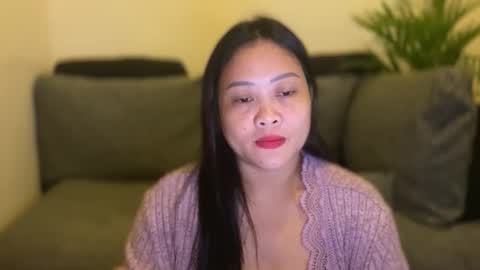 Snapshot of sweetestsmile_ chatting on 09/17/25, 12:51 Khaye online show from 09/17/25, 12:51