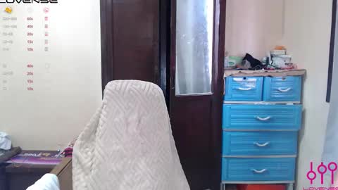 sweetkatniss online show from 11/09/25, 03:27