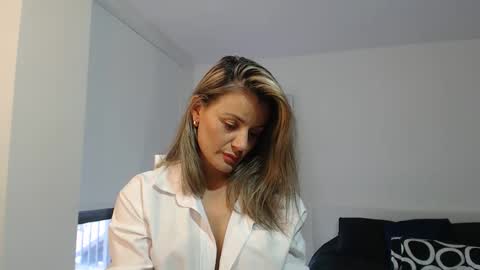 sweef online show from 12/22/25, 08:28