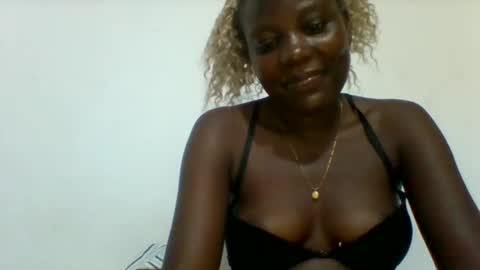 Snapshot of sweetfel chatting on 04/16/26, 10:23 sweetfel online show from 04/16/26, 10:23