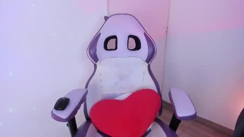 sweetfire_moon1 online show from 06/11/26, 11:14