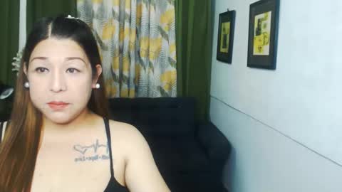 Snapshot of sweetflavor4uxxx chatting on 12/26/24, 11:43 GoddessAira4uTS online show from 12/26/24, 11:43