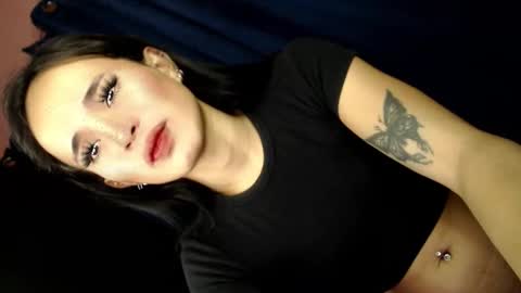 Snapshot of sweetfuckerbabyy18 chatting on 09/22/25, 12:18 sweetfuckerbabyy18 online show from 09/22/25, 12:18