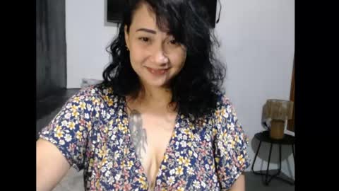 Snapshot of sweetgemini23 chatting on 05/02/26, 04:01 Jean online show from 05/02/26, 04:01