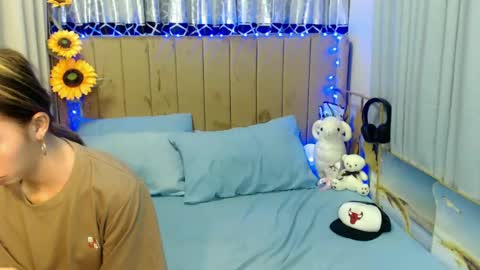 sweetgirl_daphne online show from 06/14/26, 12:07