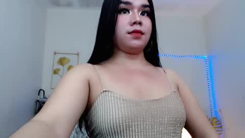 Snapshot of sweetgirl_mayxx chatting on 09/26/25, 09:19 May online show from 09/26/25, 09:19