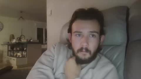 Snapshot of sweetguyss12 chatting on 10/09/25, 08:18 sweetguyss12 online show from 10/09/25, 08:18