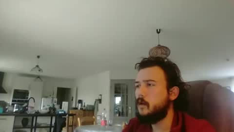 Snapshot of sweetguyss12 chatting on 10/29/25, 09:44 sweetguyss12 online show from 10/29/25, 09:44