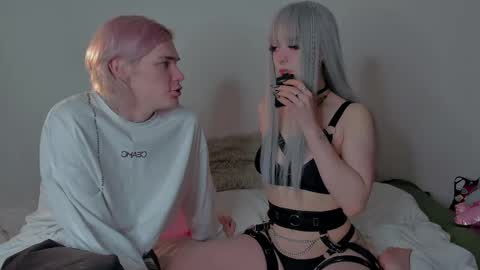 sweethearts_friends online show from 02/23/26, 09:12