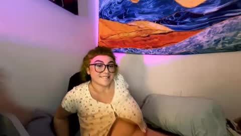 sweetheatannie online show from 12/19/24, 06:12