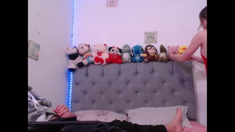 Snapshot of sweethoney22_ chatting on 01/26/25, 05:13 Sabrina y Eliot online show from 01/26/25, 05:13