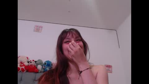 Snapshot of sweethoney22_ chatting on 02/21/25, 07:12 Sabrina y Eliot online show from 02/21/25, 07:12