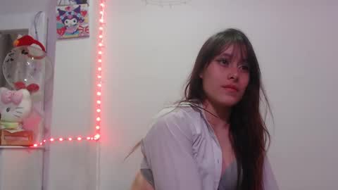 Snapshot of sweethoney22_ chatting on 09/18/25, 04:25 Sabrina y Eliot online show from 09/18/25, 04:25
