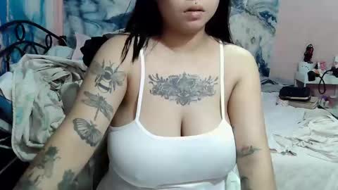 Snapshot of sweethotkisha chatting on 02/05/26, 02:27 sweethotkisha online show from 02/05/26, 02:27