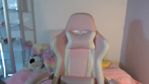                  online show from 11/13/25, 01:04