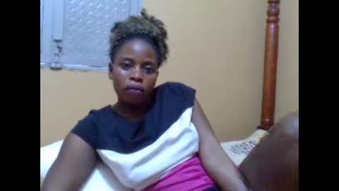 Snapshot of sweetib1 chatting on 03/08/25, 12:09 sweetib1 online show from 03/08/25, 12:09