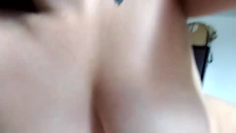 Ana Mara  i cant Make noise My family is here  online show from 11/16/25, 07:08