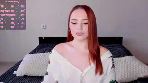 Snapshot of sweetie_candy_ chatting on 12/04/24, 11:41 Hannah online show from 12/04/24, 11:41