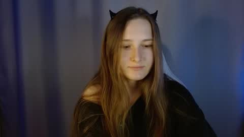 Annie online show from 09/14/25, 07:35