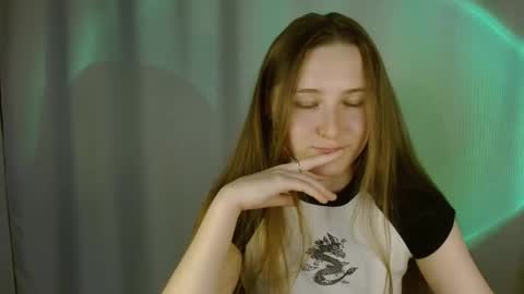 Annie online show from 09/23/25, 08:01