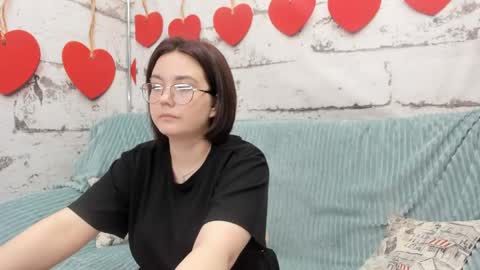 Snapshot of sweetie_rozzy chatting on 05/01/26, 01:21 ROZZY online show from 05/01/26, 01:21
