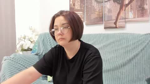 Snapshot of sweetie_rozzy chatting on 05/18/26, 01:24 ROZZY online show from 05/18/26, 01:24