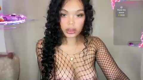 Snapshot of sweetie_zaima chatting on 11/26/25, 06:20 Zaima online show from 11/26/25, 06:20