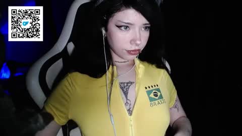 Snapshot of sweetieamonet chatting on 06/12/26, 04:55 SweetieAmonet online show from 06/12/26, 04:55