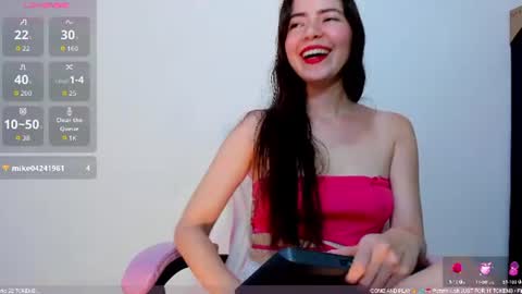 Snapshot of sweetieandjuiicy chatting on 08/05/26, 04:32 Call me Nataly online show from 08/05/26, 04:32