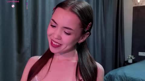 sweetieee_kira online show from 02/14/26, 01:24