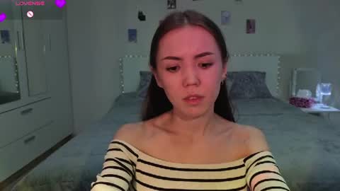 Snapshot of sweetieee_kira chatting on 06/18/26, 09:14 sweetieee_kira online show from 06/18/26, 09:14