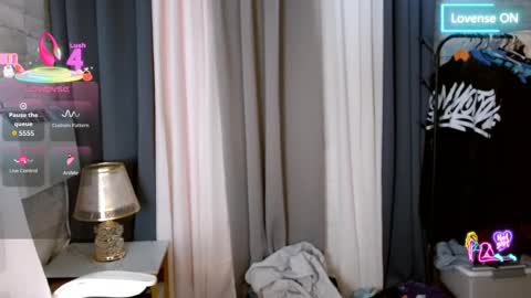 sweetiefox1 online show from 05/12/26, 12:35