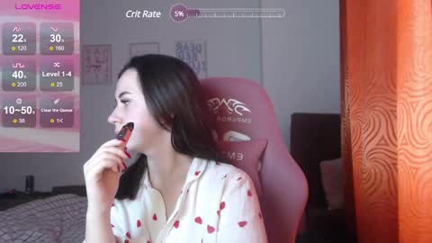 Snapshot of sweetiekendl chatting on 02/12/25, 11:07 Kendl online show from 02/12/25, 11:07