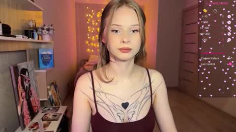 sweetie Lisa3 online show from 12/23/25, 10:57