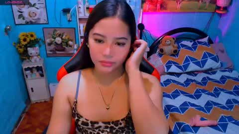 Nicole online show from 03/12/25, 08:52