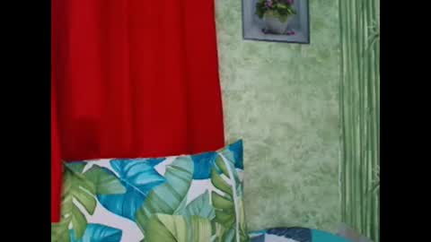 Snapshot of sweetiestkylie chatting on 02/17/25, 04:09 sweetiestkylie online show from 02/17/25, 04:09